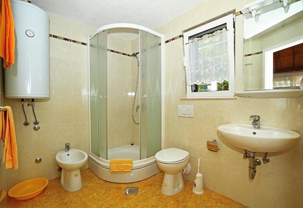 Studio Apartment In Pisak With Seaview, Terrace, Air Condition, Wifi Buitenkant foto